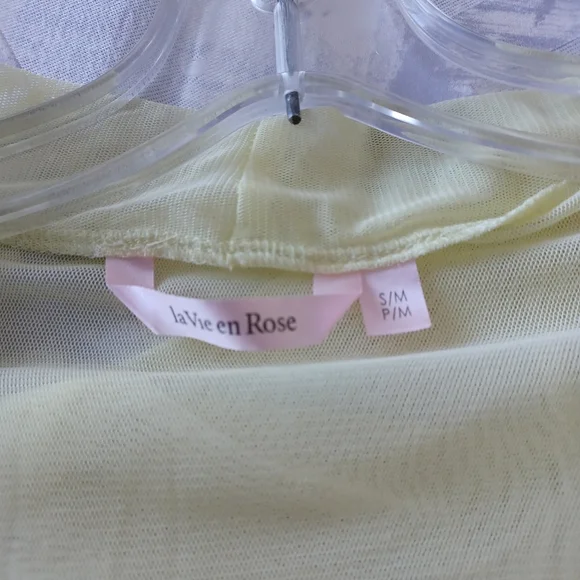 La Vie en Rose sheer robe - Picture 5 of 6
